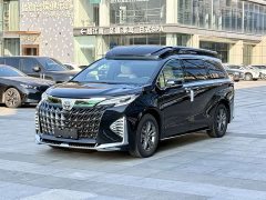 Toyota Sienna 2.5L Hybrid AWD Luxury - ფოტო 1