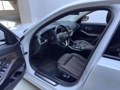 BMW 3 Series 320i M Sport Package - ფოტო 10