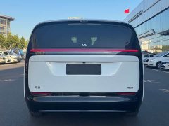 Li Auto Li Xiang MEGA Ultra - ფოტო 4