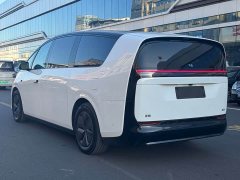 Li Auto Li Xiang MEGA Ultra - ფოტო 6