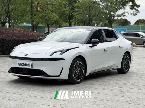 2025 Lynk & Co 07 EM-P 126 Extended Range Halo