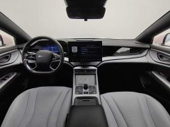 BYD Seal Glory Edition DM-i 1.5L 121km Luxury - ფოტო 5