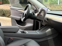 Tesla Model Y Standard Range RWD - ფოტო 16