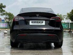 Tesla Model Y Standard Range RWD - ფოტო 7