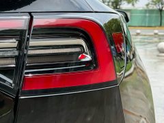 Tesla Model Y Standard Range RWD - ფოტო 9