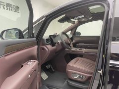Luxeed Zhiji V9 Ultra - ფოტო 17