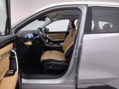 Geely Boyue L 1.5TD DCT Luxury - ფოტო 10