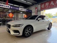 Volvo S60 B4 Smart Luxury Edition - ფოტო 3