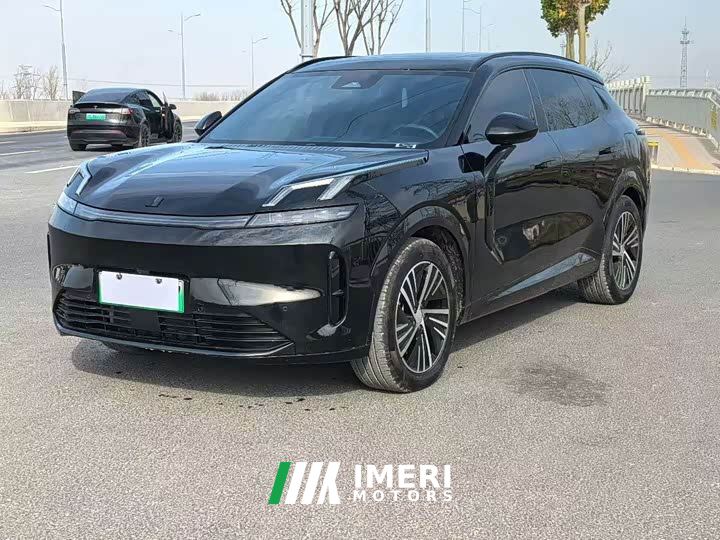 Lynk & Co 08 EM-P 245km Extended Range Pro
