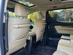 Toyota Alphard Hybrid 2.5L Luxury - ფოტო 13