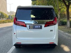 Toyota Alphard Hybrid 2.5L Luxury - ფოტო 4