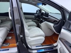 Buick GL8 Land Executive Cabin 652T Luxury - ფოტო 8