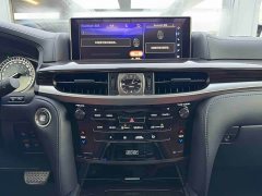 Lexus LX 570 Canada Spec - ფოტო 14
