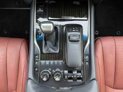 Lexus LX 570 Canada Spec - ფოტო 15