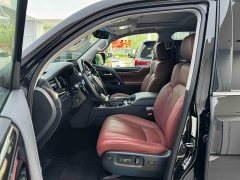 Lexus LX 570 Canada Spec - ფოტო 4