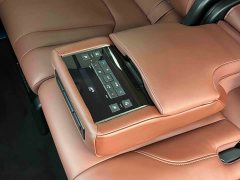Lexus LX 570 Canada Spec - ფოტო 8