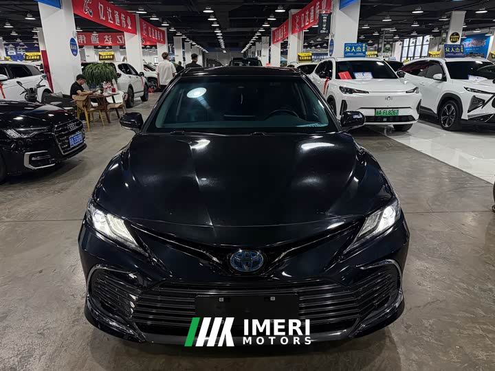 Toyota Camry Hybrid Luxury
