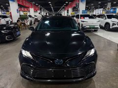 Toyota Camry Hybrid Luxury - ფოტო 1