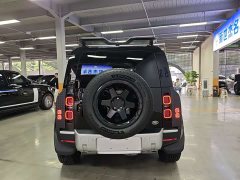 Land Rover Defender 2023 110 3.0T P400 Dark Edition - ფოტო 15
