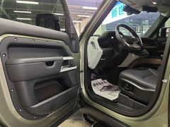 Land Rover Defender 2023 110 3.0T P400 Dark Edition - ფოტო 4