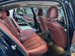 BMW 3 Series 325Li M Sport Midnight Edition Package - ფოტო 4