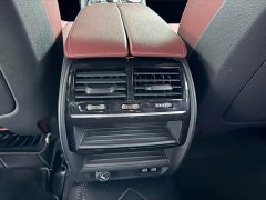 BMW 5 Series 525Li M Sport Package - ფოტო 9