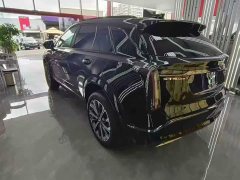 Cadillac XT5 2.0T Luxury - ფოტო 4