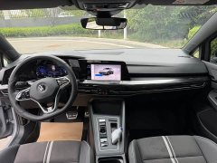 Volkswagen Golf 280TSI DSG R-Line 20th Anniversary Edition - ფოტო 11