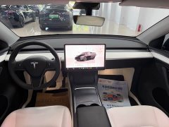 Tesla Model Y Rear-Wheel Drive - ფოტო 6