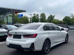 BMW 3 Series 325Li M Sport Package - ფოტო 18