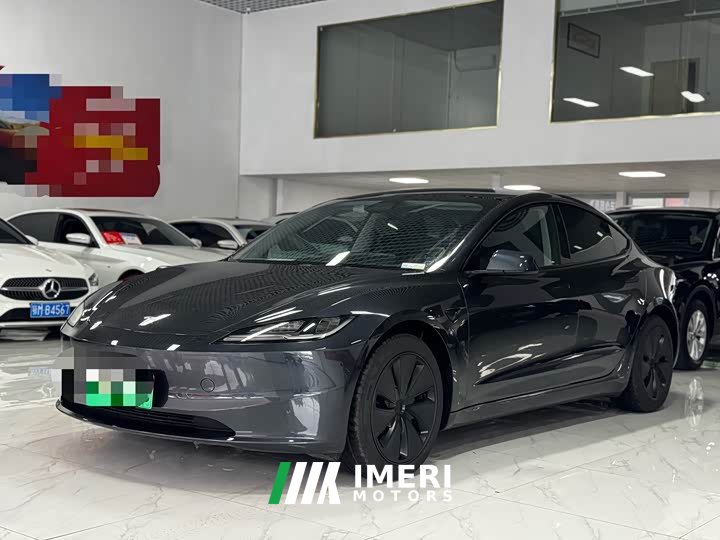 Tesla Model 3 Rear-Wheel Drive