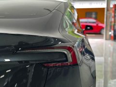 Tesla Model 3 Rear-Wheel Drive - ფოტო 8