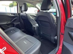 Ford Focus Estate EcoBoost 180 Automatic Hunting Tide Edition - ფოტო 6