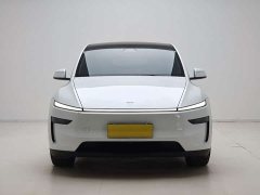 Tesla Model Y Rear-Wheel Drive - ფოტო 2