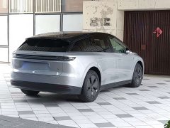Li Auto i6 2025 Two-Wheel Drive Standard - ფოტო 15