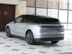 Li Auto i6 2025 Two-Wheel Drive Standard - ფოტო 17