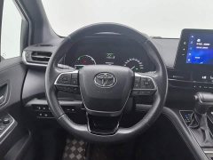 Toyota Sienna 2023 2.5L Hybrid Premium Edition - ფოტო 11