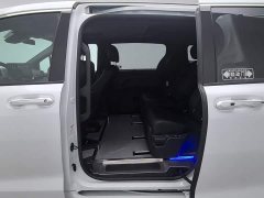 Toyota Sienna 2023 2.5L Hybrid Premium Edition - ფოტო 15