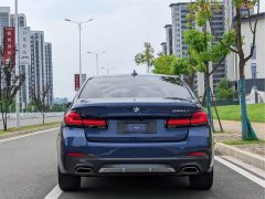 BMW 5 Series 525Li M Sport Package - ფოტო 4