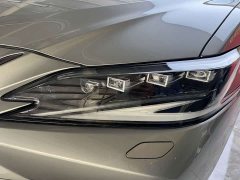 Lexus ES 300h F SPORT - ფოტო 6