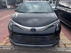 Toyota Sienna 2.5L Hybrid AWD Premium - ფოტო 2