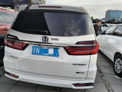Honda Odyssey 2.0L e:HEV Sharp Prestige Edition - ფოტო 5