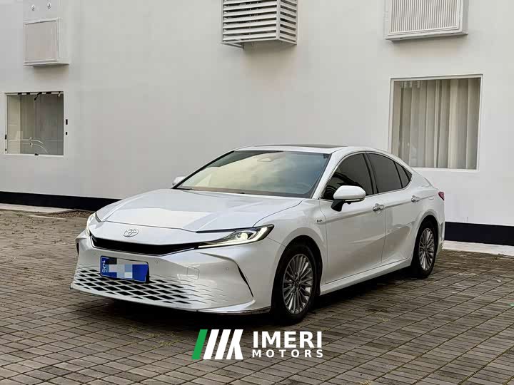 Toyota Camry 2.0HG Edition - ავტომობილი ჩინეთიდან