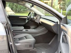 Tesla Model Y Long Range All-Wheel Drive - ფოტო 5
