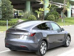Tesla Model Y Long Range All-Wheel Drive - ფოტო 7