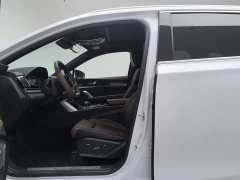 BYD Yuan Plus DM-i 2.0T AWD High Performance Genesis Flagship - ფოტო 10