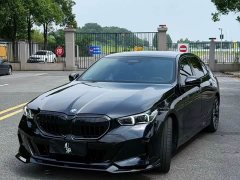 BMW 5 Series 530Li Luxury M Sport Package - ფოტო 1