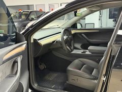 Tesla Model Y Standard Range RWD - ფოტო 10