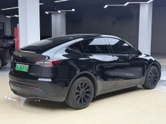 Tesla Model Y Standard Range RWD - ფოტო 4