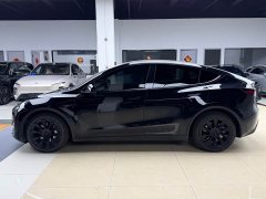 Tesla Model Y Standard Range RWD - ფოტო 7